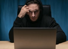 Система безопасности ЭДО не&nbsp;ломается снаружи. Её&nbsp;ломают изнутри